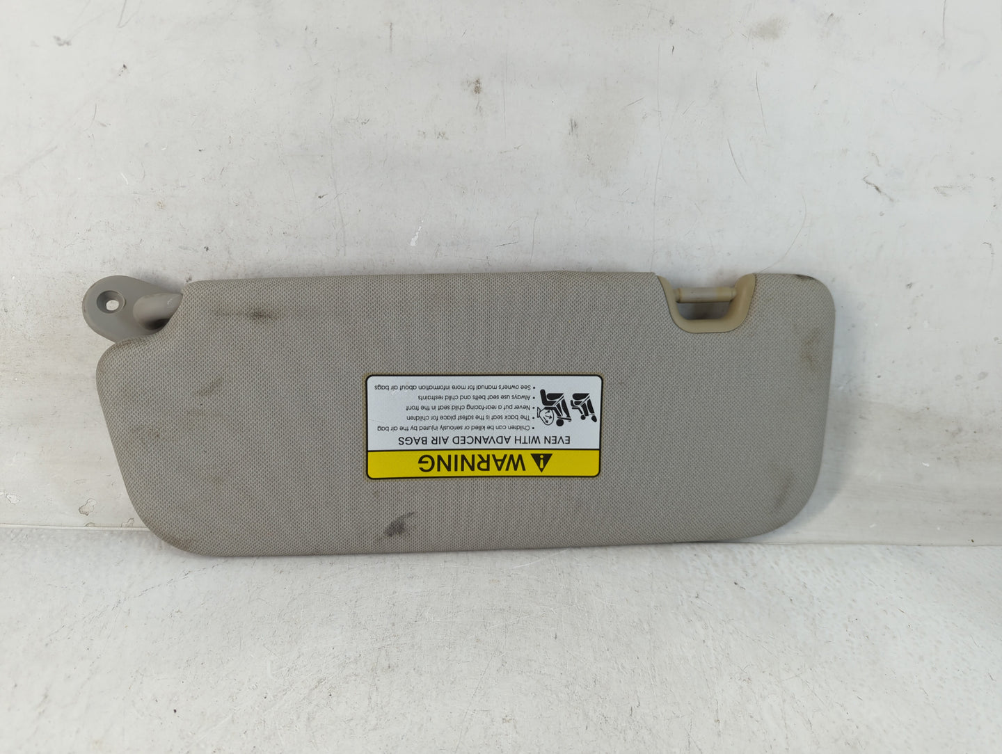 2014-2016 Kia Forte Sun Visor Shade Replacement Passenger Right Mirror Fits Fits 2014 2015 2016 OEM Used Auto Parts - Oemuse