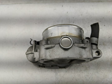 2015-2017 Kia K900 Throttle Body Fits Fits 2012 2013 2014 2015 2016 2017 OEM Used Auto Parts