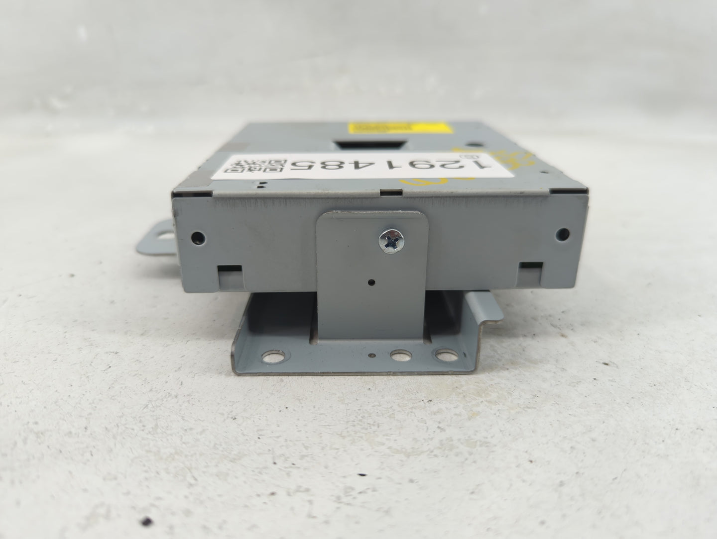 2015-2015 Kia K900 Telematics Control Module 965 52020 - Oemusedautoparts1.com