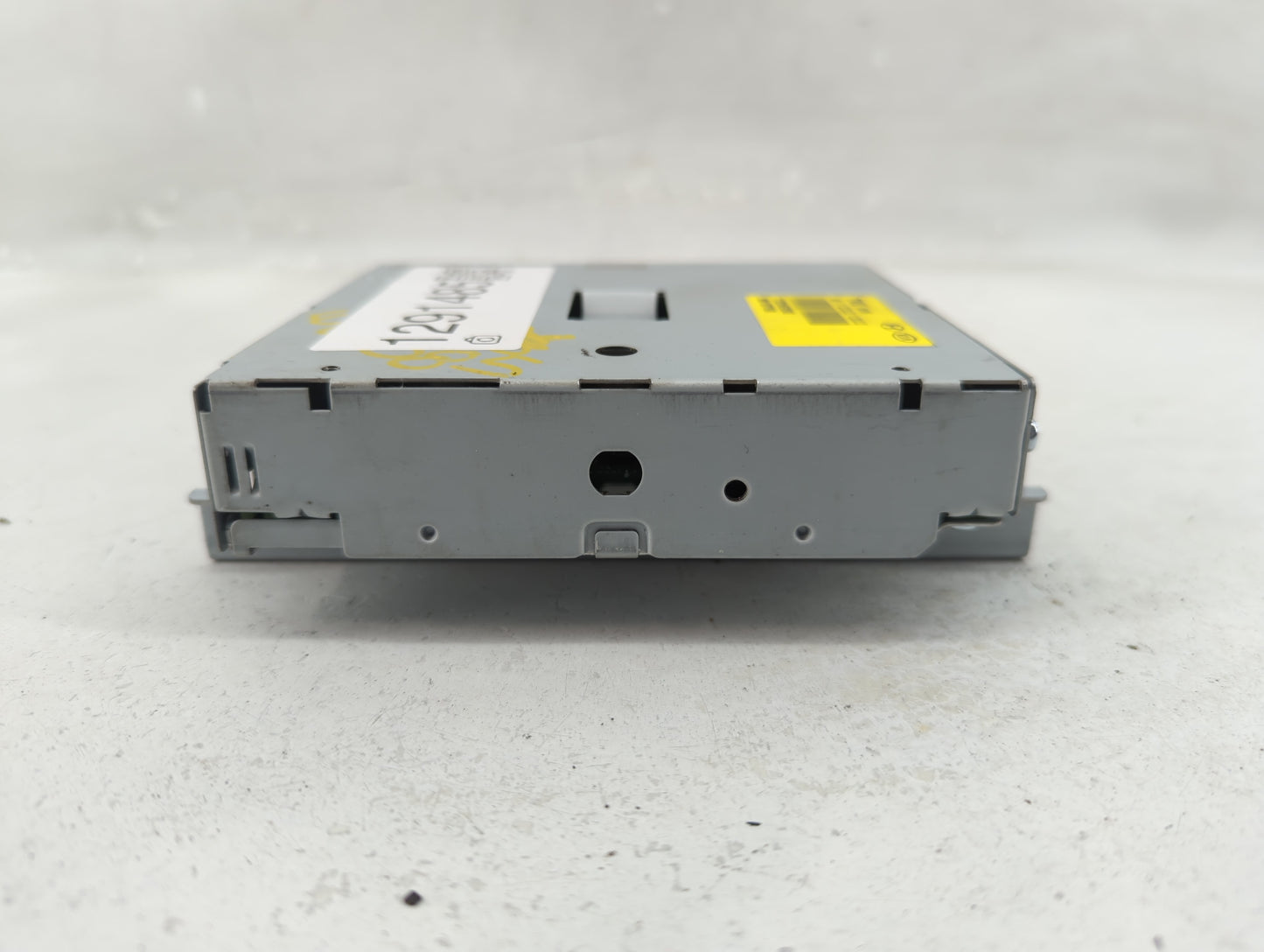 2015-2015 Kia K900 Telematics Control Module 965 52020 - Oemusedautoparts1.com