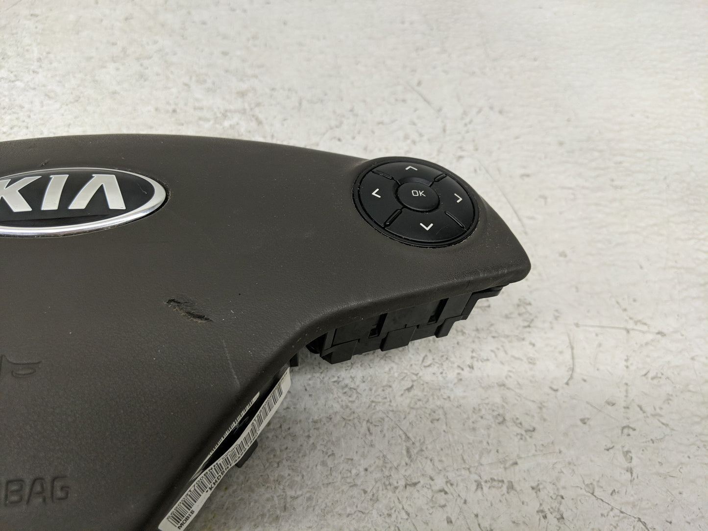 2015 Kia K900 Air Bag Driver Left Steering Wheel Mounted Fits OEM Used Auto Parts - Oemusedautoparts1.com