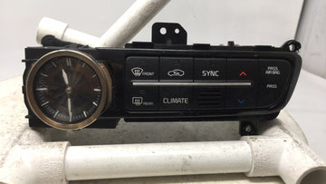 2015 Kia K900 Climate Control Module Temperature AC/Heater Replacement P/N:97250-3T600 Fits OEM Used Auto Parts - Oemusedaut