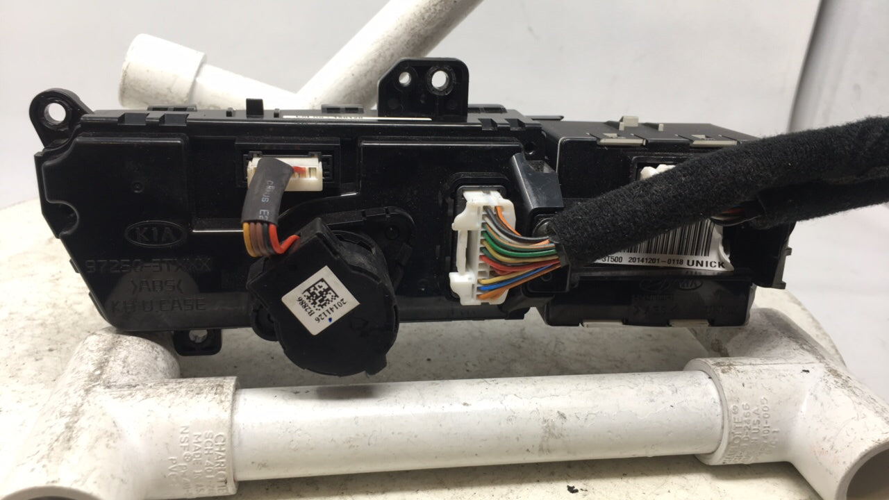 2015 Kia K900 Climate Control Module Temperature AC/Heater Replacement P/N:97250-3T600 Fits OEM Used Auto Parts - Oemusedaut