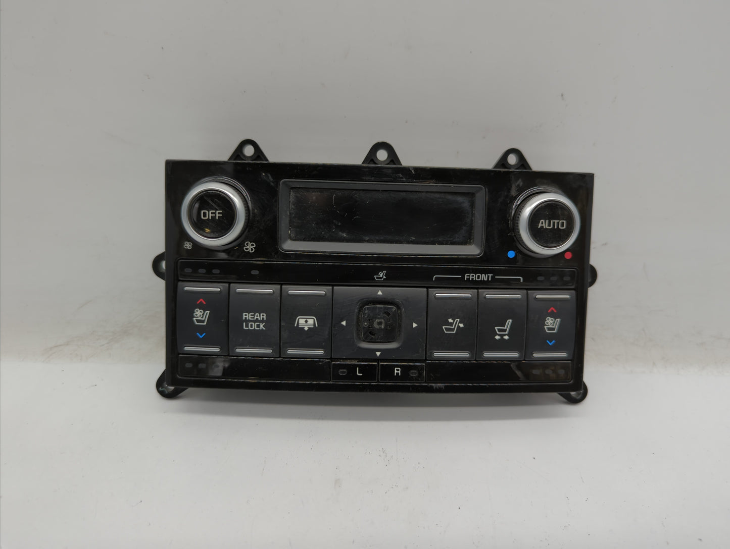 2015 Kia K900 Climate Control Module Temperature AC/Heater Replacement P/N:93317-3T510 Fits OEM Used Auto Parts - Oemusedaut