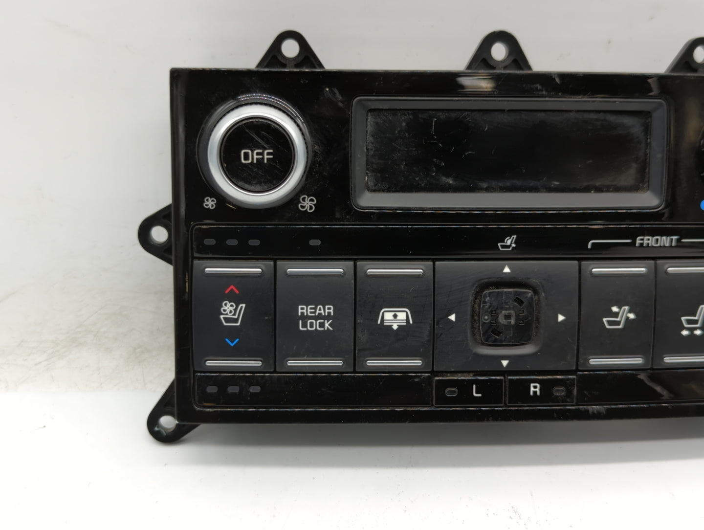 2015 Kia K900 Climate Control Module Temperature AC/Heater Replacement P/N:93317-3T510 Fits OEM Used Auto Parts - Oemusedaut
