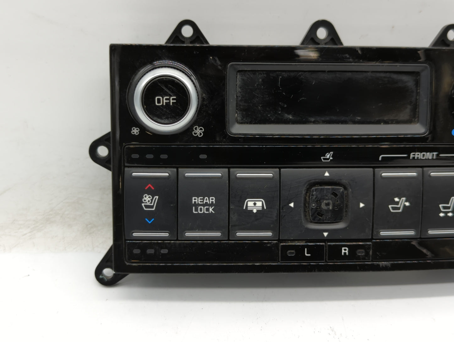 2015 Kia K900 Climate Control Module Temperature AC/Heater Replacement P/N:93317-3T510 Fits OEM Used Auto Parts - Oemusedaut
