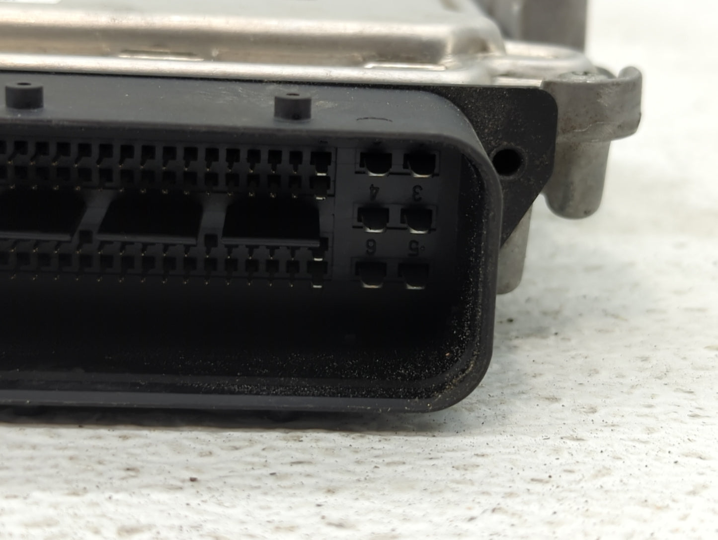 2015-2015 Kia K900 Chassis Control Module Ccm Bcm Body Control - Oemusedautoparts1.com