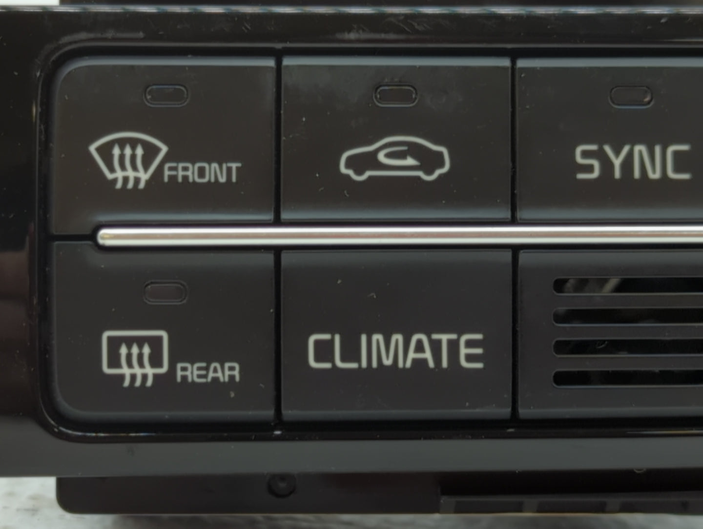 2015 Kia K900 Climate Control Module Temperature AC/Heater Replacement P/N:97250-3TXXX 97250-3T600 Fits OEM Used Auto Parts 
