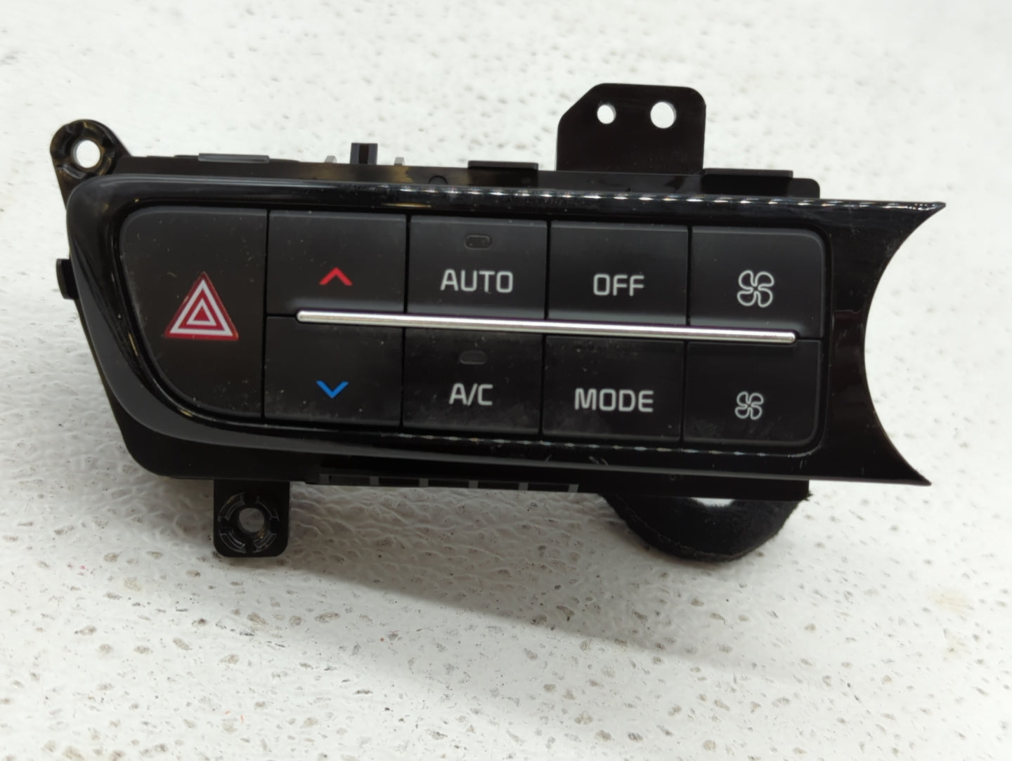 2015 Kia K900 Climate Control Module Temperature AC/Heater Replacement P/N:97250-3TXXX 97250-3T600 Fits OEM Used Auto Parts 