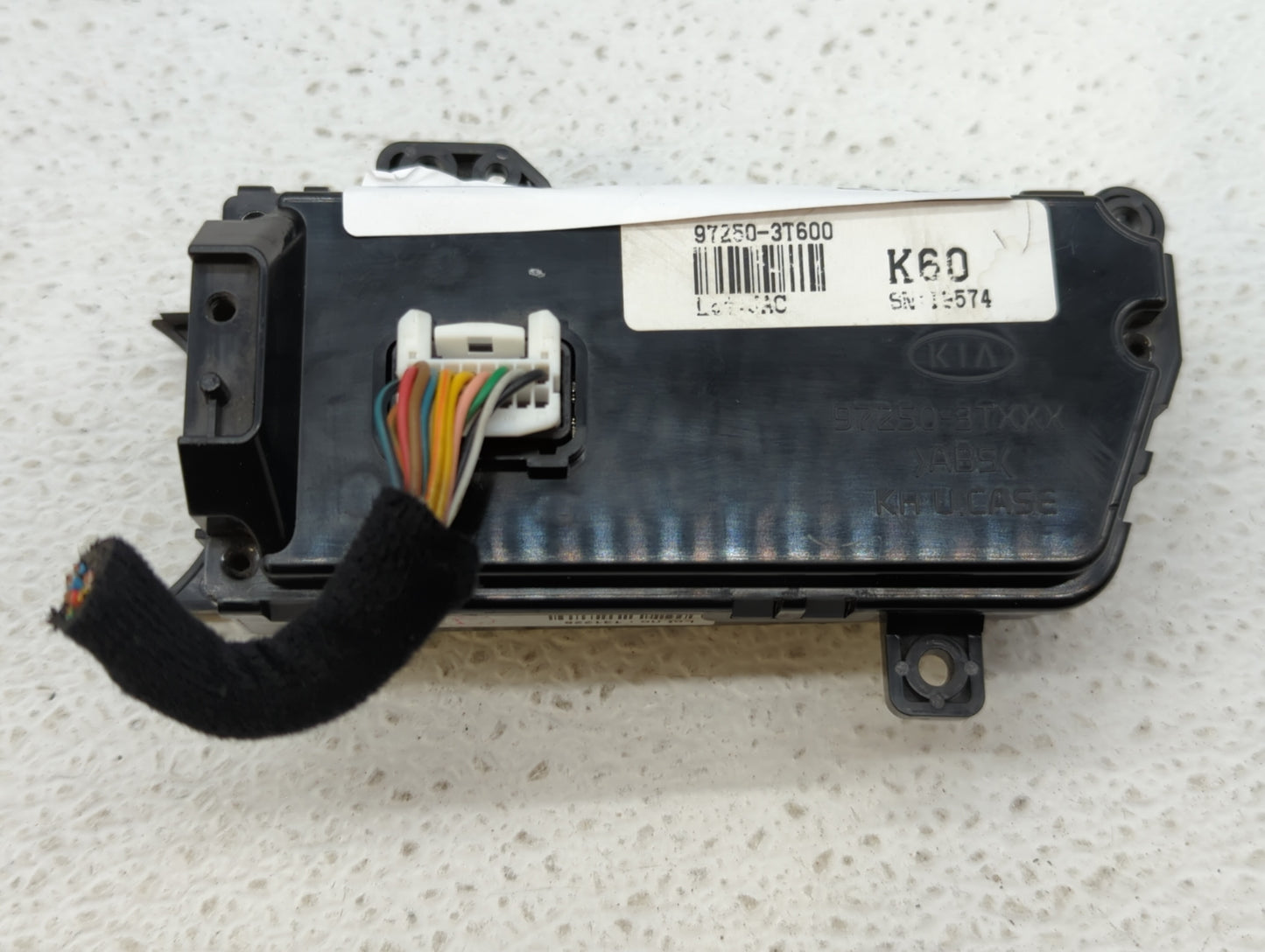 2015 Kia K900 Climate Control Module Temperature AC/Heater Replacement P/N:97250-3TXXX 97250-3T600 Fits OEM Used Auto Parts 