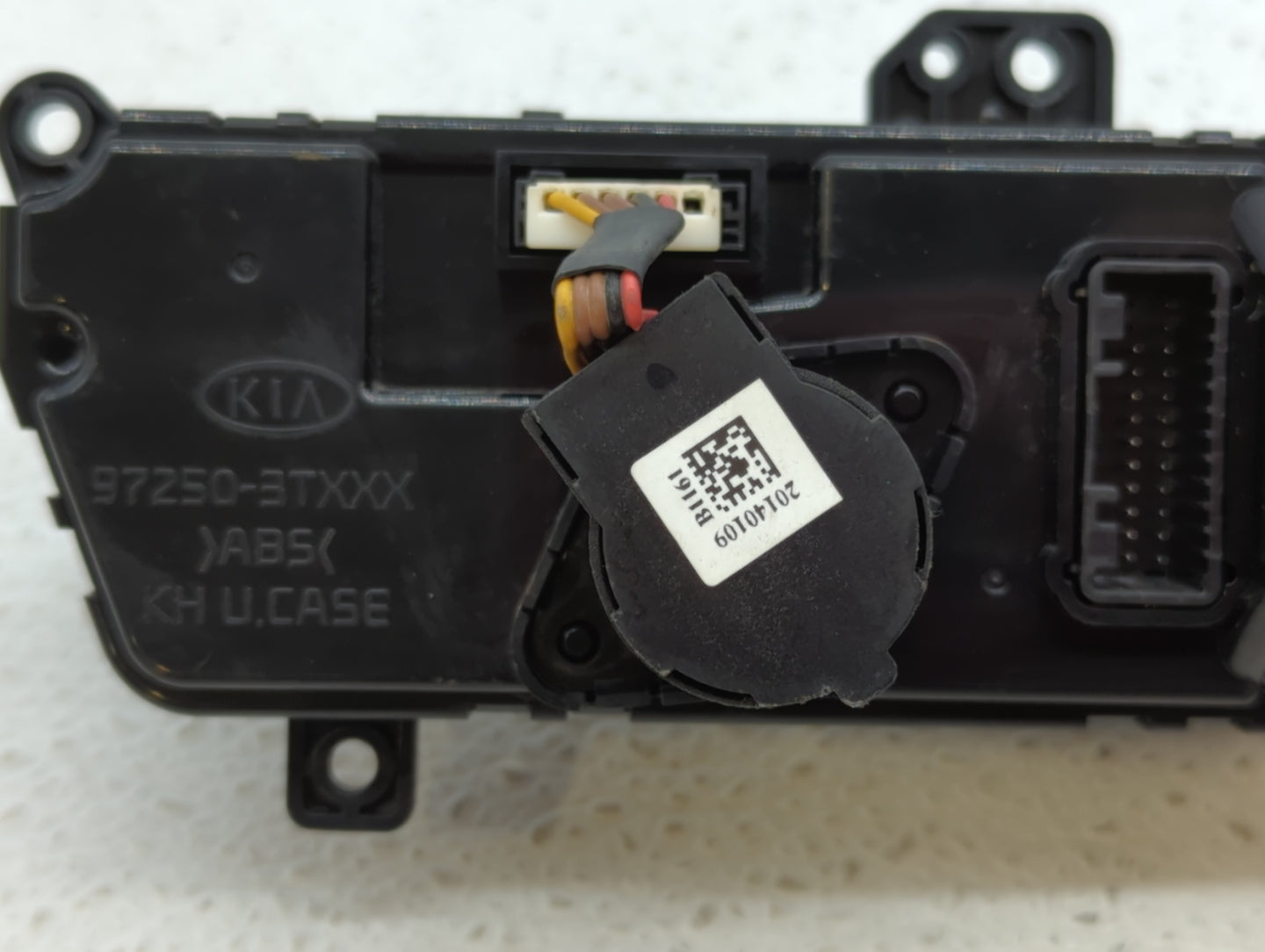 2015 Kia K900 Climate Control Module Temperature AC/Heater Replacement P/N:97250-3TXXX 97250-3T600 Fits OEM Used Auto Parts 