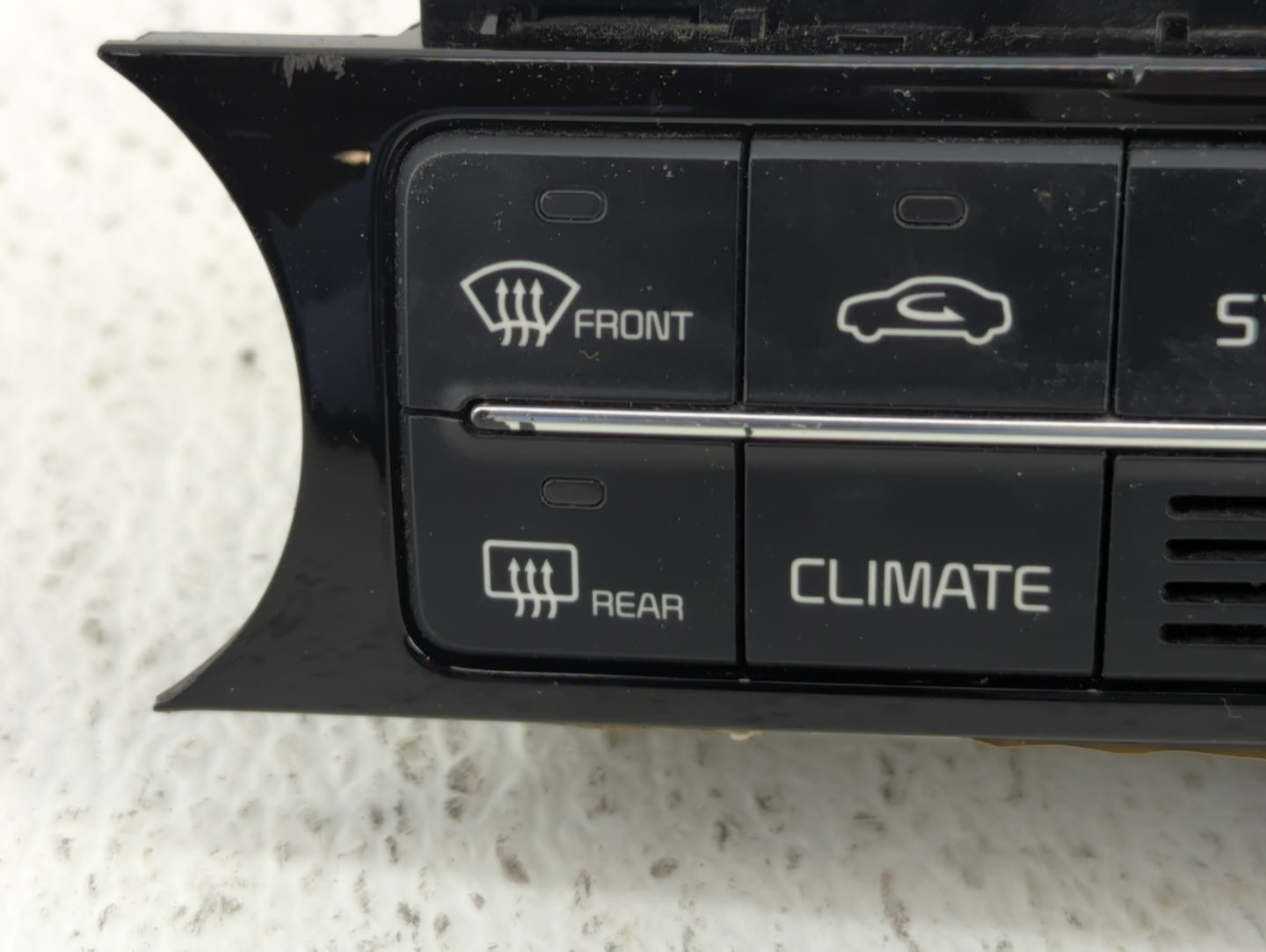 2015 Kia K900 Climate Control Module Temperature AC/Heater Replacement P/N:97250-3TXXX 97250-3T600 Fits OEM Used Auto Parts 