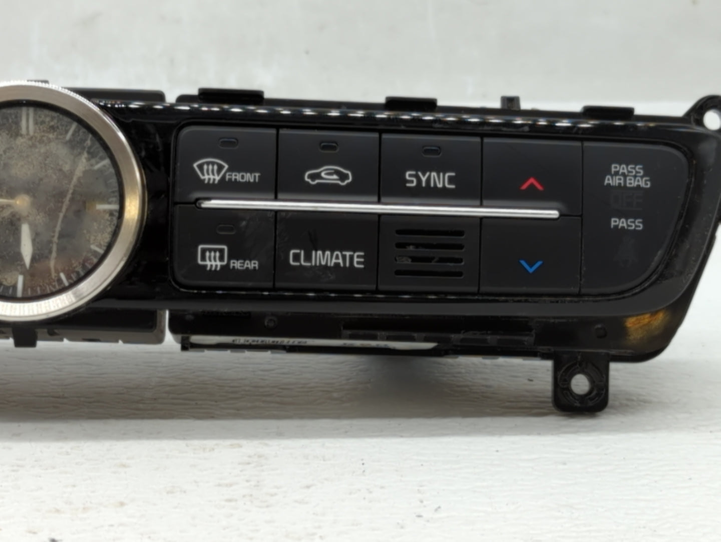 2015 Kia K900 Climate Control Module Temperature AC/Heater Replacement P/N:97250-3TXXX 97250-3T600 Fits OEM Used Auto Parts 