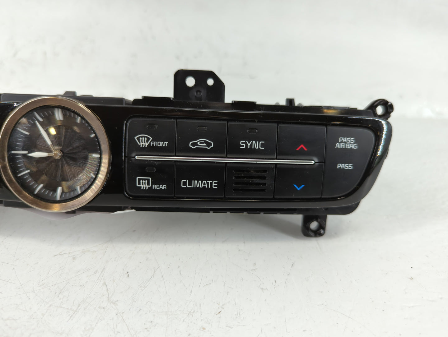 2015 Kia K900 Climate Control Module Temperature AC/Heater Replacement P/N:2014030-0018 94510-3T500 Fits OEM Used Auto Parts