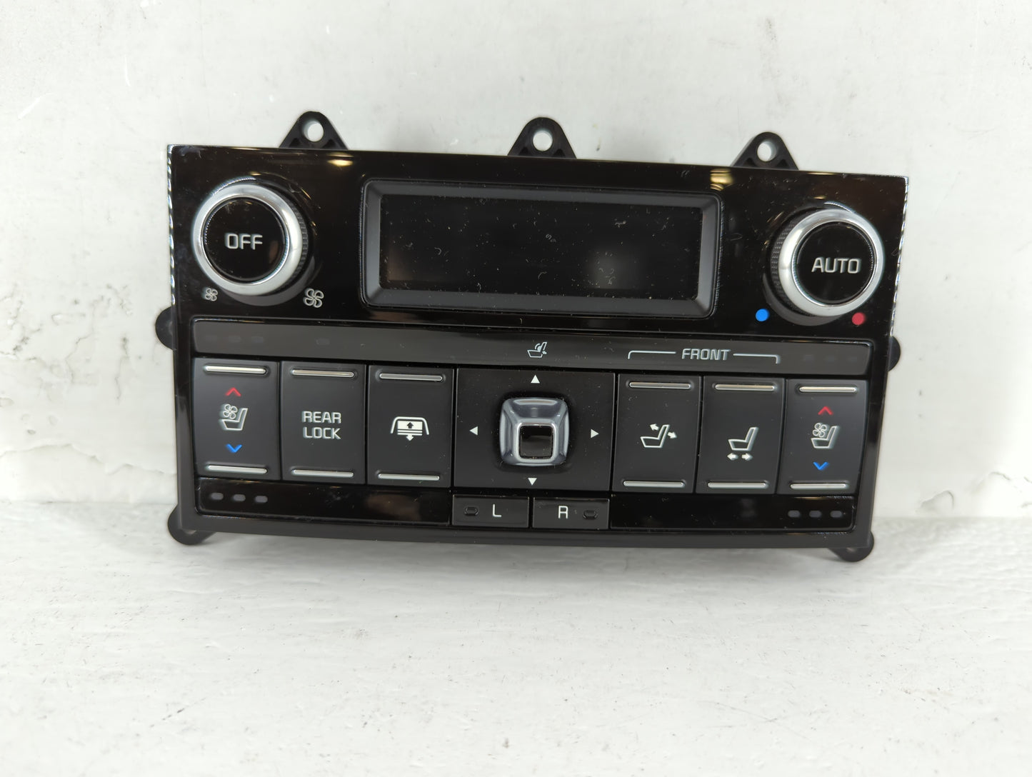 2015 Kia K900 Climate Control Module Temperature AC/Heater Replacement P/N:93317-3T510 Fits OEM Used Auto Parts - Oemusedaut