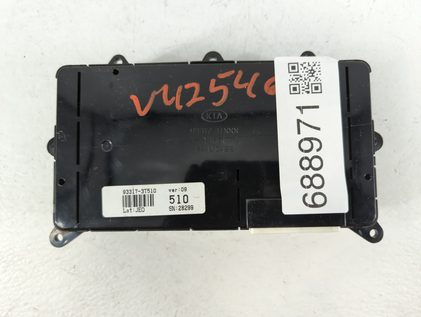 2015 Kia K900 Climate Control Module Temperature AC/Heater Replacement P/N:93317-3T510 Fits OEM Used Auto Parts - Oemusedaut