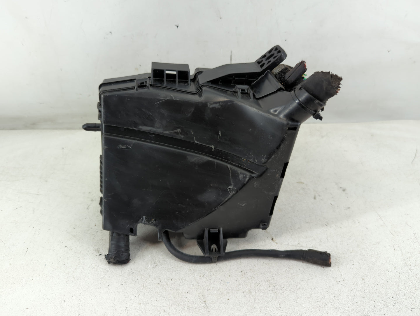 2014-2015 Kia Optima Fusebox Fuse Box Panel Relay Module P/N:91955-2T730 VS912504C700QA Fits Fits 2014 2015 OEM Used Auto Pa