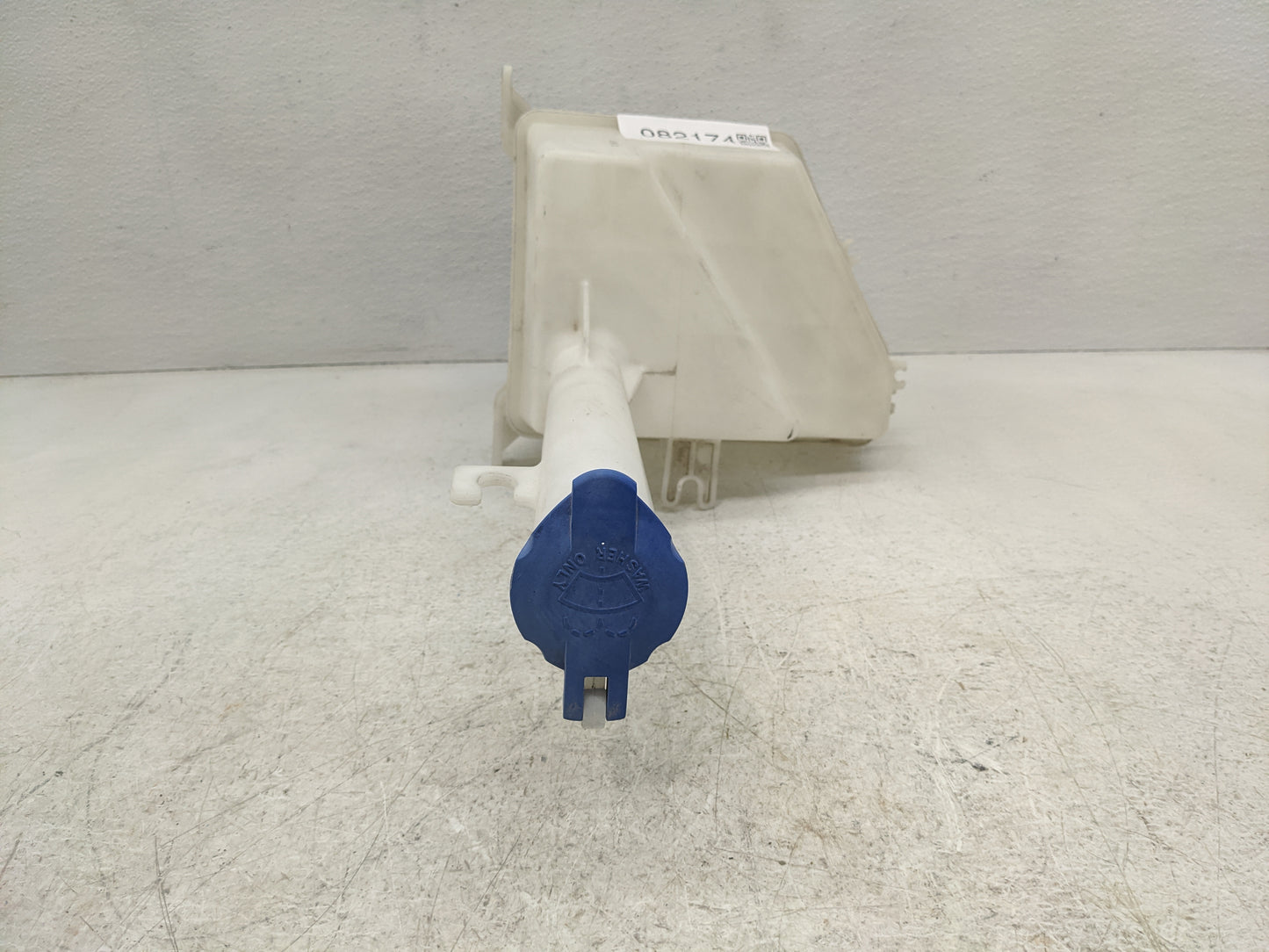 2011-2015 Kia Optima Windshield Washer Fluid Reservoir Bottle Oem - Oemusedautoparts1.com