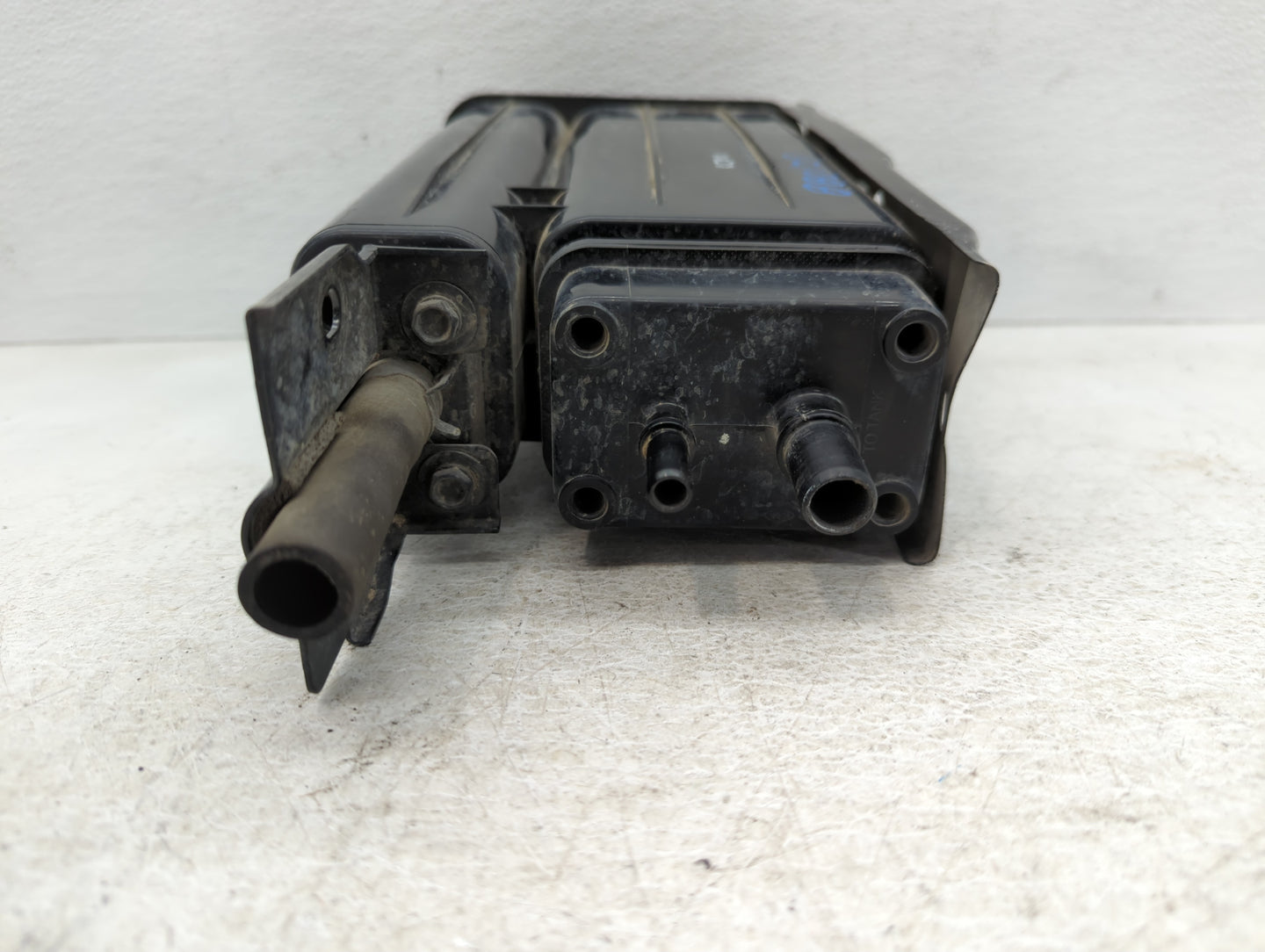 2015 Kia Optima Fuel Vapor Charcoal Canister 1082230 - Oemusedautoparts1.com