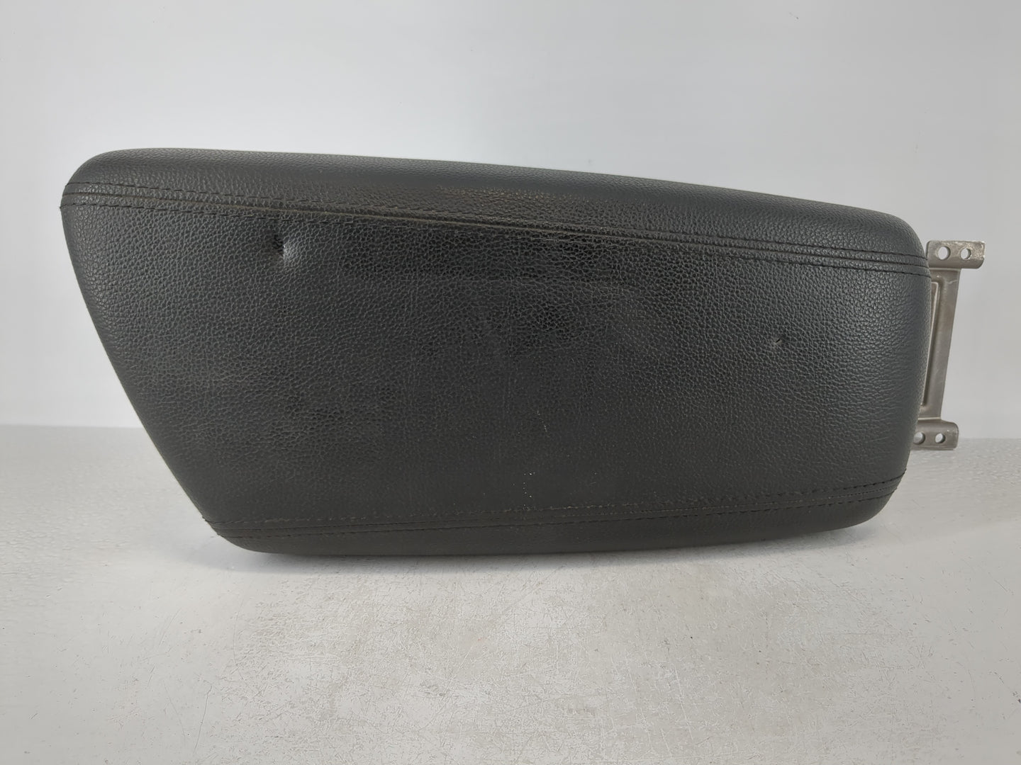2014-2016 Kia Optima Center Console Armrest Cover Lid Fits Fits 2014 2015 2016 OEM Used Auto Parts - Oemusedautoparts1.com