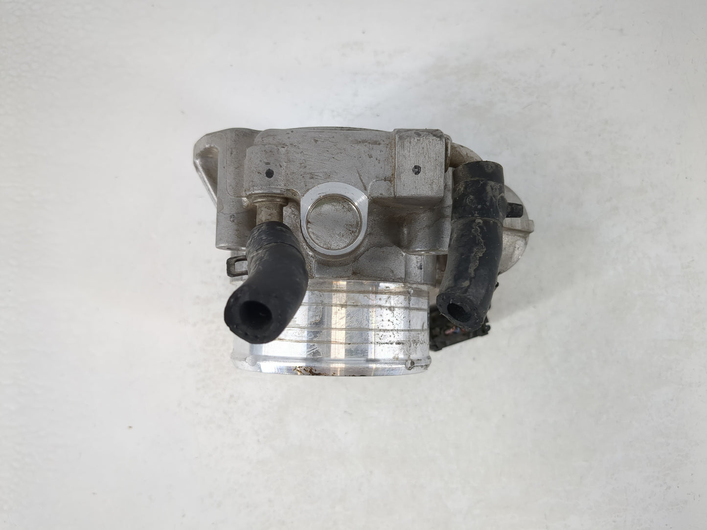 2011-2015 Kia Optima Throttle Body P/N:35100-2G700 Fits Fits 2011 2012 2013 2014 2015 2016 OEM Used Auto Parts - Oemusedauto