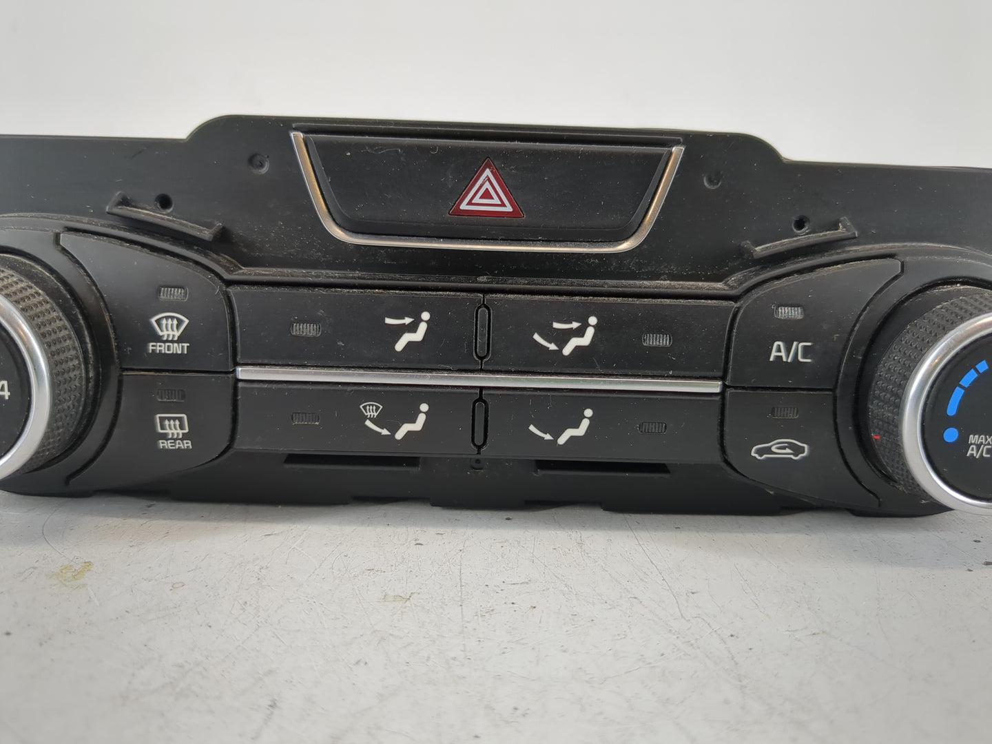 2014-2015 Kia Optima Climate Control Module Temperature AC/Heater Replacement Fits Fits 2014 2015 OEM Used Auto Parts - Oemu