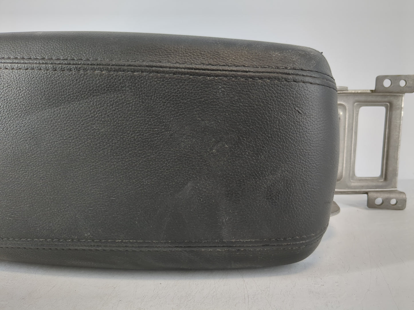 2014-2015 Kia Optima Center Console Armrest Cover Lid Fits Fits 2014 2015 OEM Used Auto Parts - Oemusedautoparts1.com