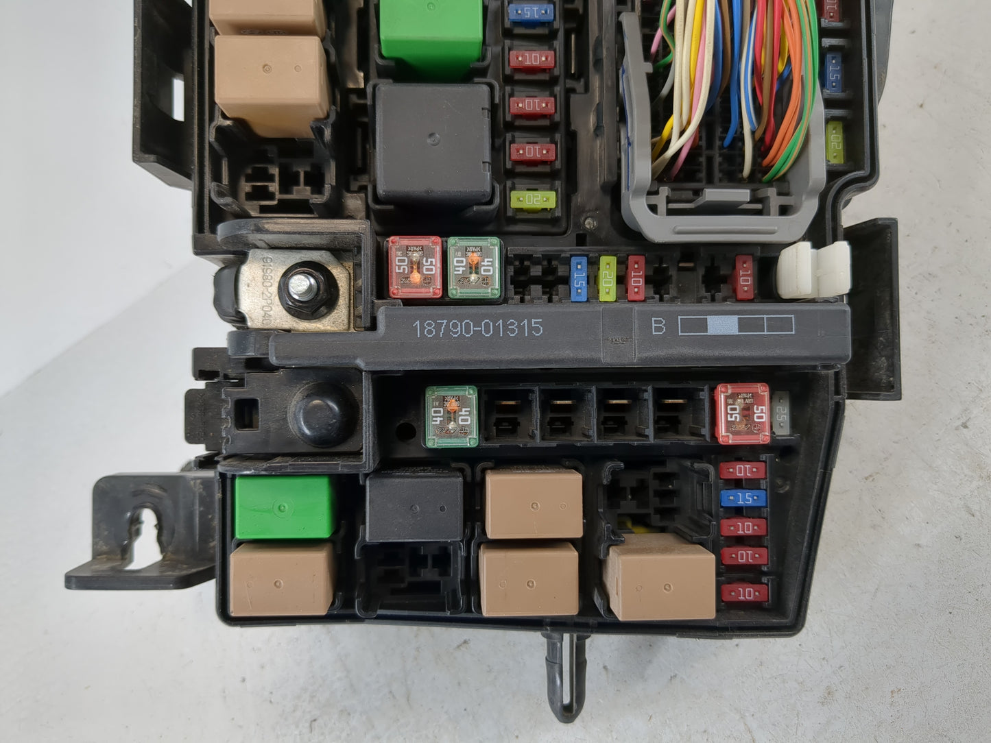 2014-2015 Kia Optima Fusebox Fuse Box Panel Relay Module P/N:91955-2T730 Fits Fits 2014 2015 OEM Used Auto Parts - Oemusedau