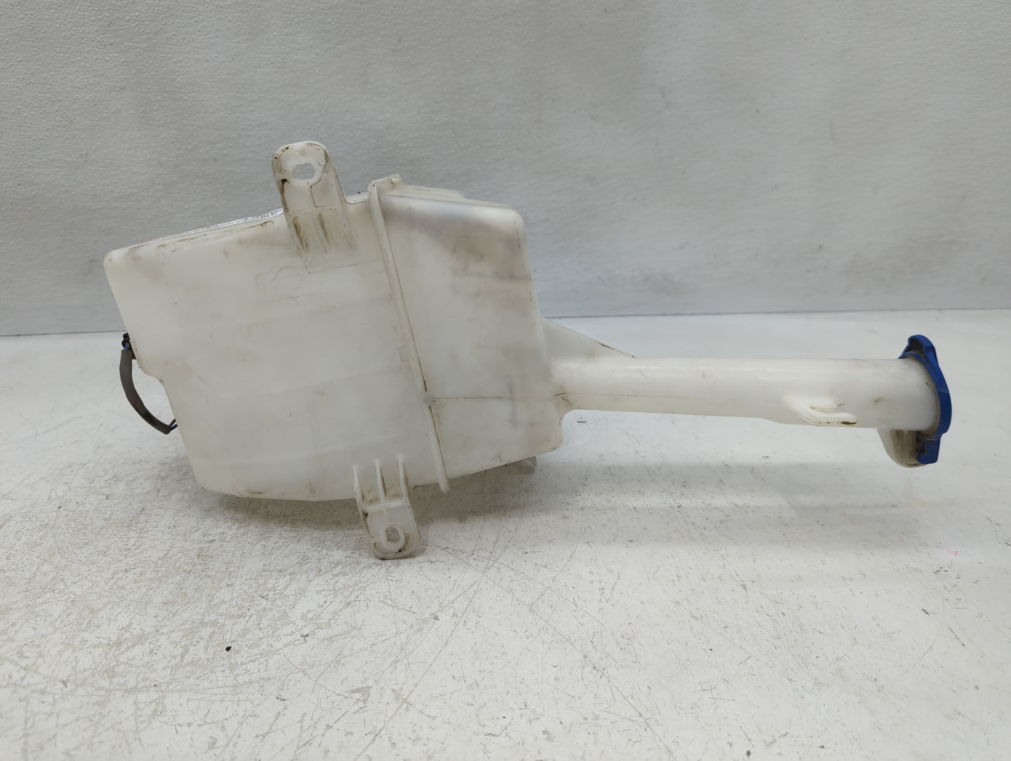 2011-2015 Kia Optima Windshield Washer Fluid Reservoir Bottle Oem - Oemusedautoparts1.com