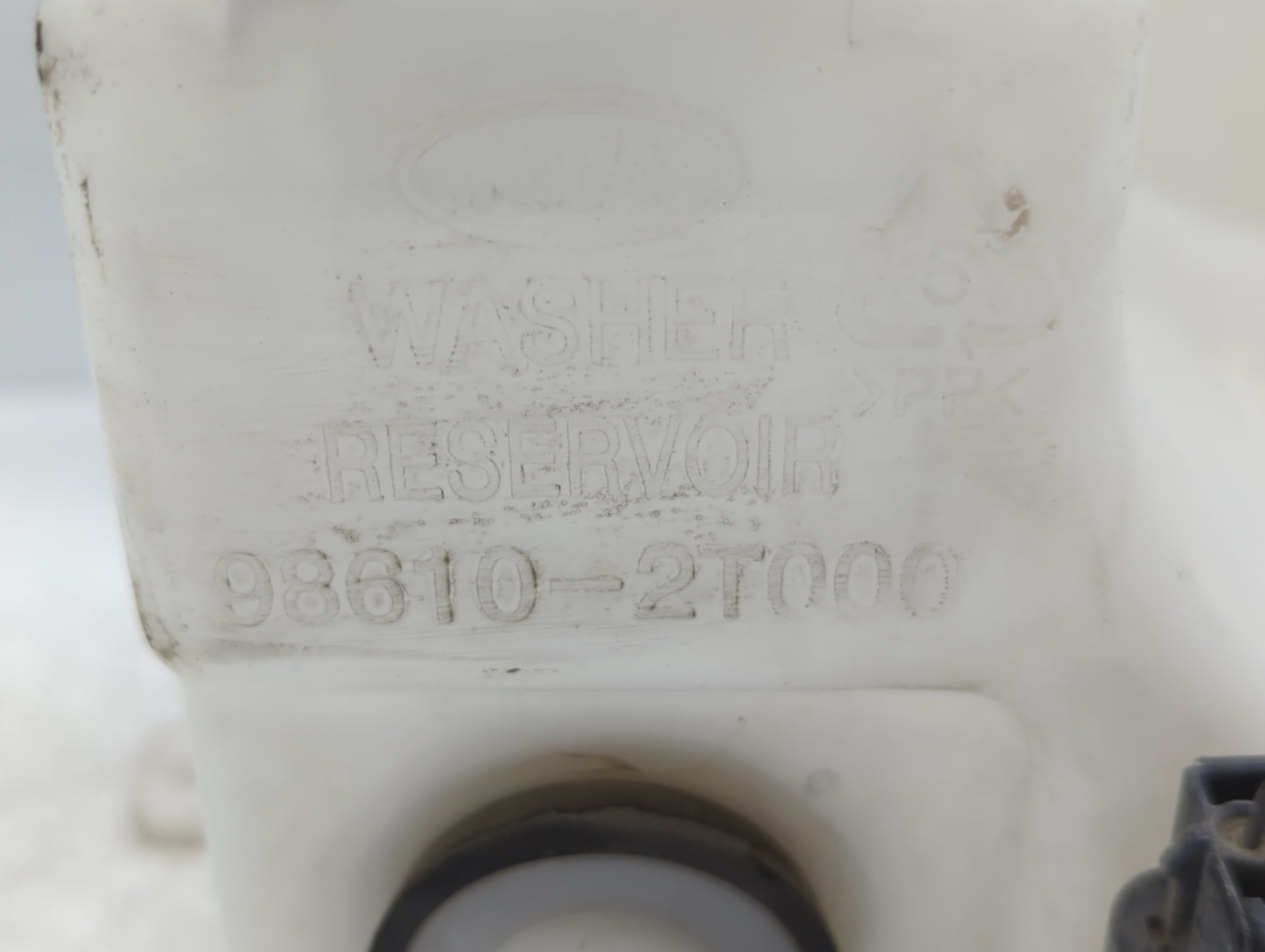 2011-2015 Kia Optima Windshield Washer Fluid Reservoir Bottle Oem - Oemusedautoparts1.com