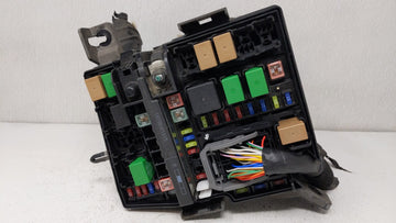 2014-2015 Kia Optima Fusebox Fuse Box Panel Relay Module P/N:91250-4C700 91955-2T730 Fits Fits 2014 2015 OEM Used Auto Parts