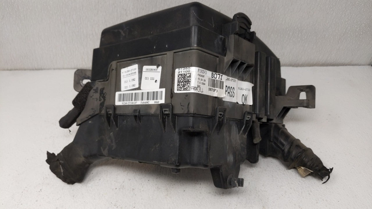 2014-2015 Kia Optima Fusebox Fuse Box Panel Relay Module P/N:91250-4C700 91955-2T730 Fits Fits 2014 2015 OEM Used Auto Parts