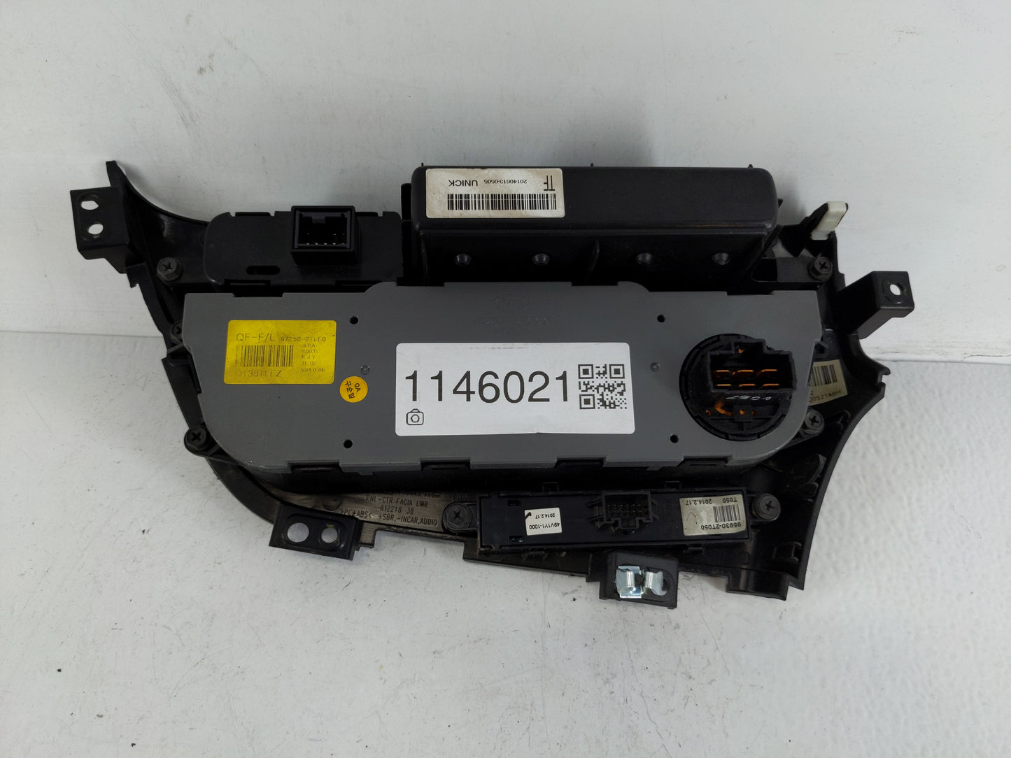 2014-2015 Kia Optima Climate Control Module Temperature AC/Heater Replacement P/N:97250-2TLE0 Fits Fits 2014 2015 OEM Used A