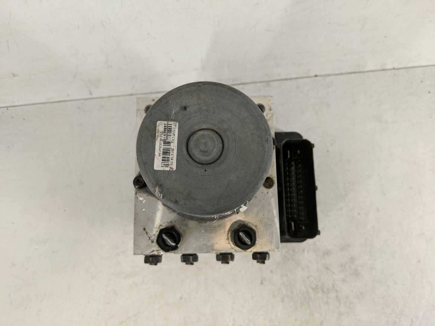 2014-2015 Kia Optima ABS Pump Control Module Replacement P/N:63241730141 Fits Fits 2014 2015 OEM Used Auto Parts - Oemusedau