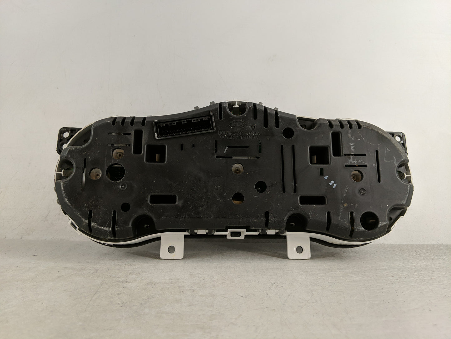 2014-2015 Kia Optima Instrument Cluster Speedometer Gauges P/N:94031-2T270 Fits Fits 2014 2015 OEM Used Auto Parts - Oemused