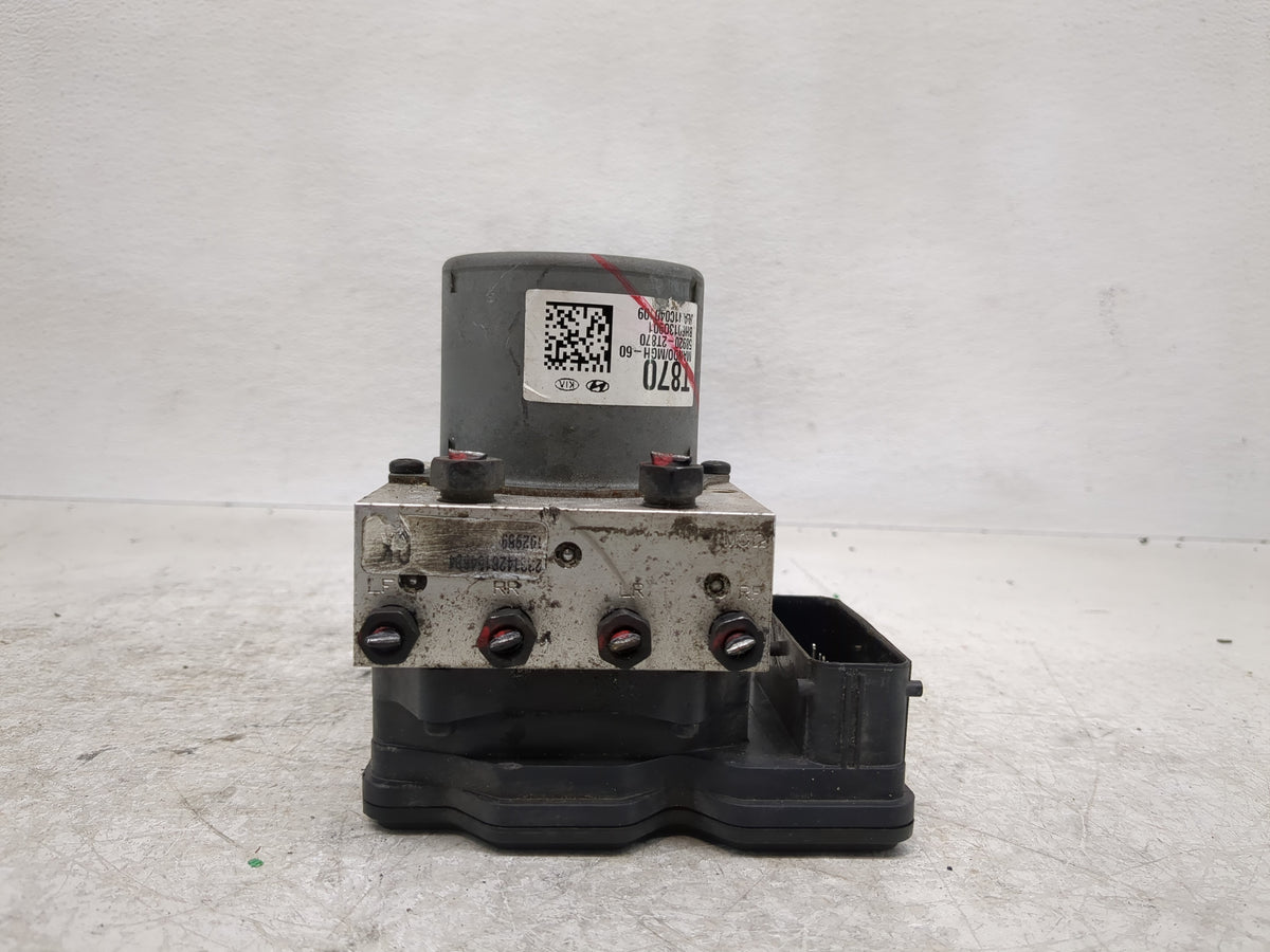 2014-2015 Kia Optima Anti-Lock Brake ABS Pump Module Actuator OEM P/N:BE6003O902 Fits Fits 2014 2015 OEM Used Auto Parts - O