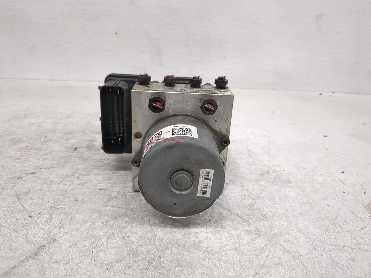 2014-2015 Kia Optima Anti-Lock Brake ABS Pump Module Actuator OEM P/N:BE6003O902 Fits Fits 2014 2015 OEM Used Auto Parts - O