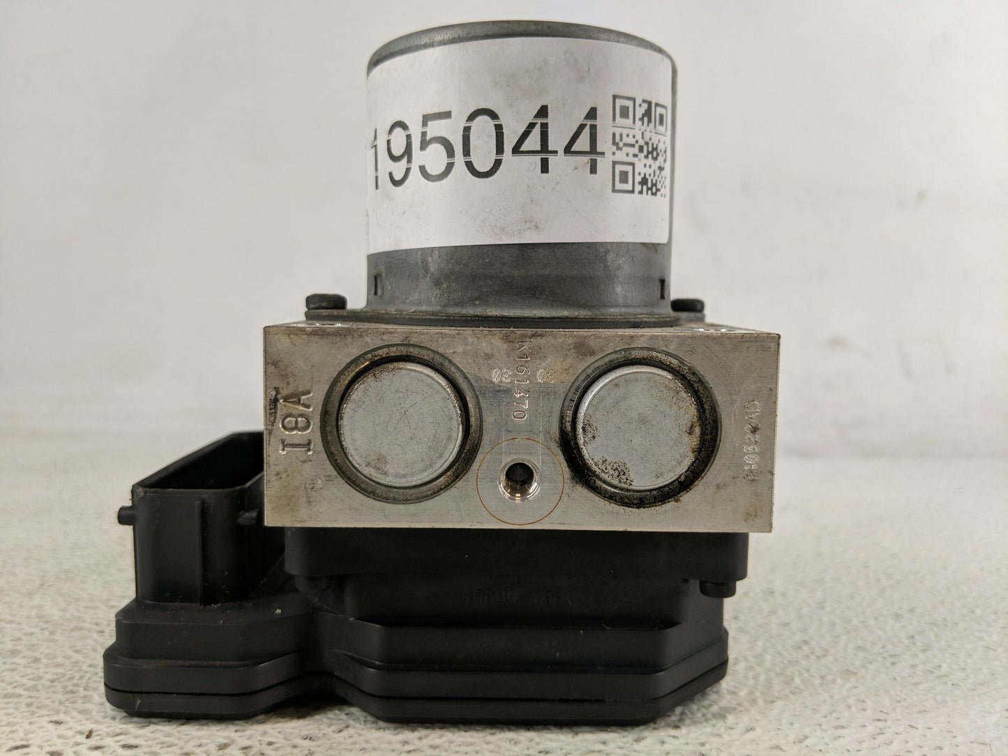 2014-2015 Kia Optima ABS Pump Control Module Replacement P/N:BE6003O902 Fits Fits 2014 2015 OEM Used Auto Parts - Oemusedaut