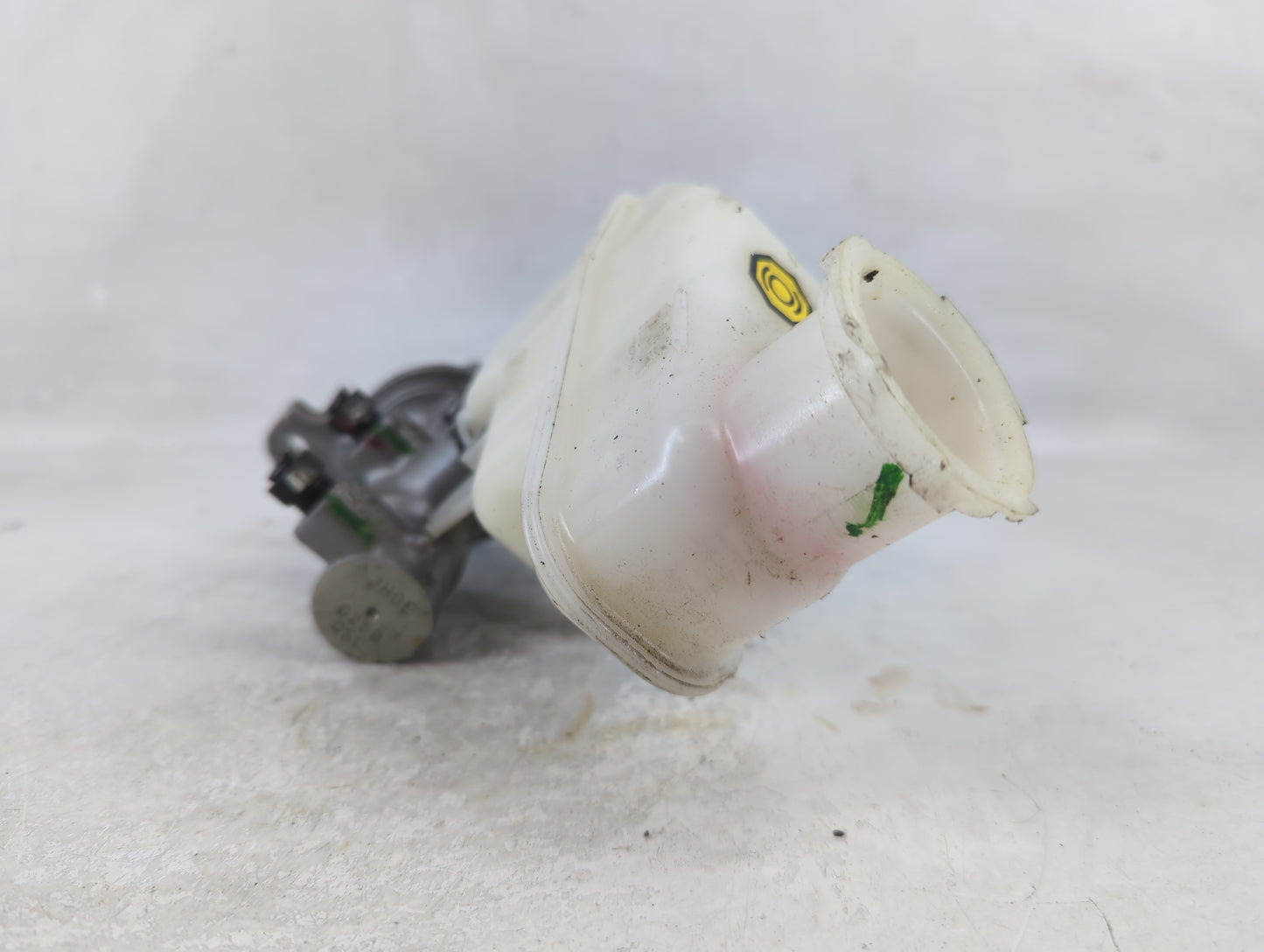 2011-2015 Kia Optima Brake Master Cylinder - Oemusedautoparts1.com