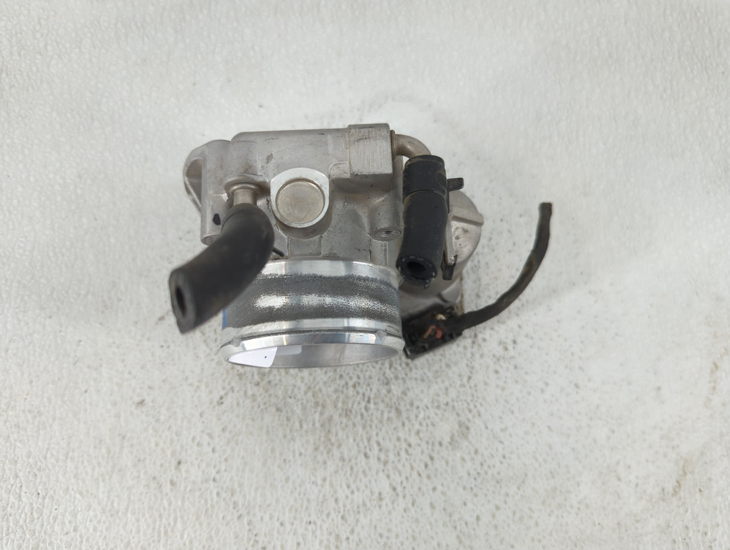 2011-2015 Kia Optima Throttle Body P/N:90 4501 0001 35100-2G700 Fits Fits 2011 2012 2013 2014 2015 2016 OEM Used Auto Parts 