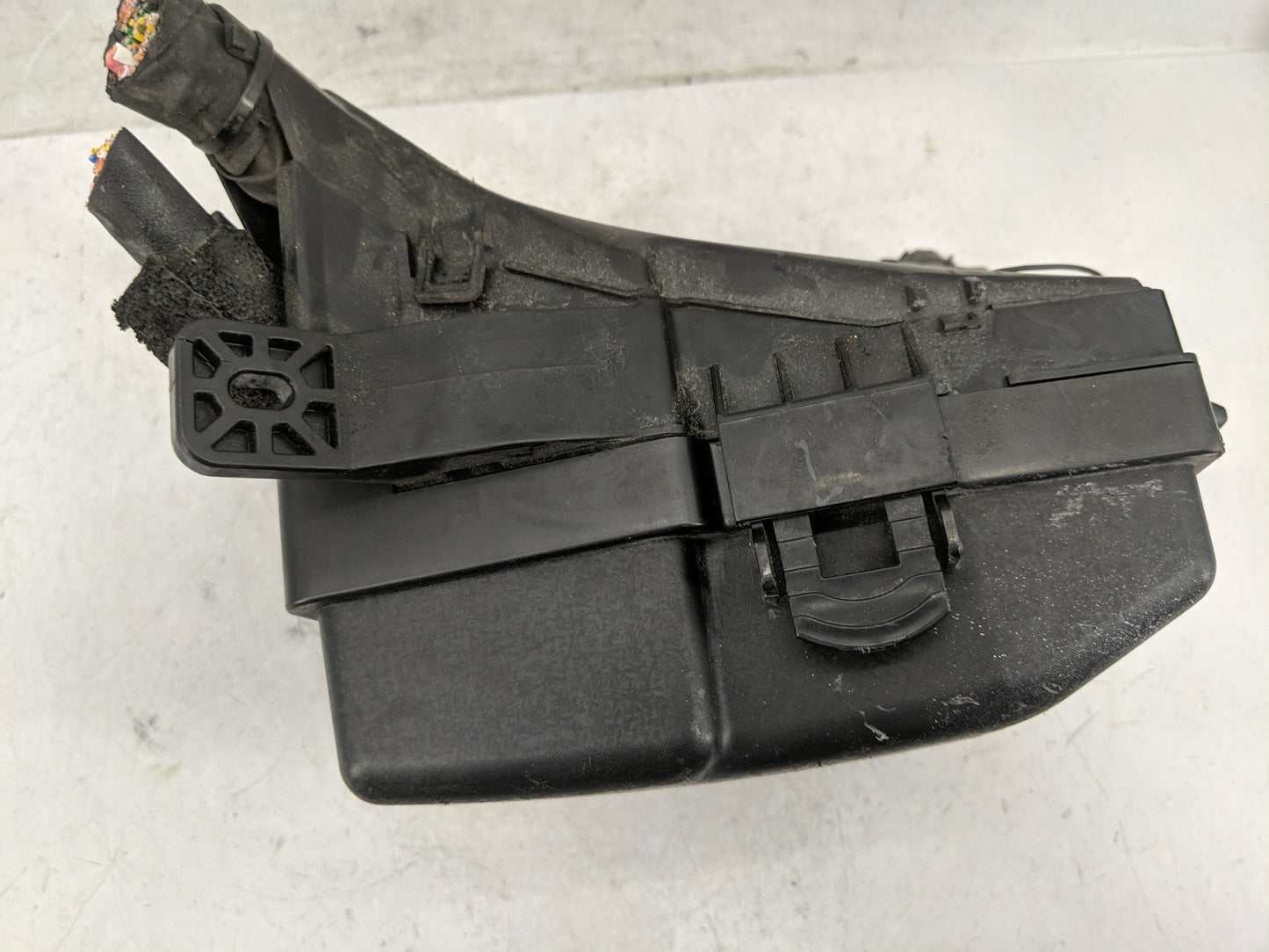 2014-2015 Kia Optima Fusebox Fuse Box Panel Relay Module P/N:91955-2T730 Fits Fits 2014 2015 OEM Used Auto Parts - Oemusedau