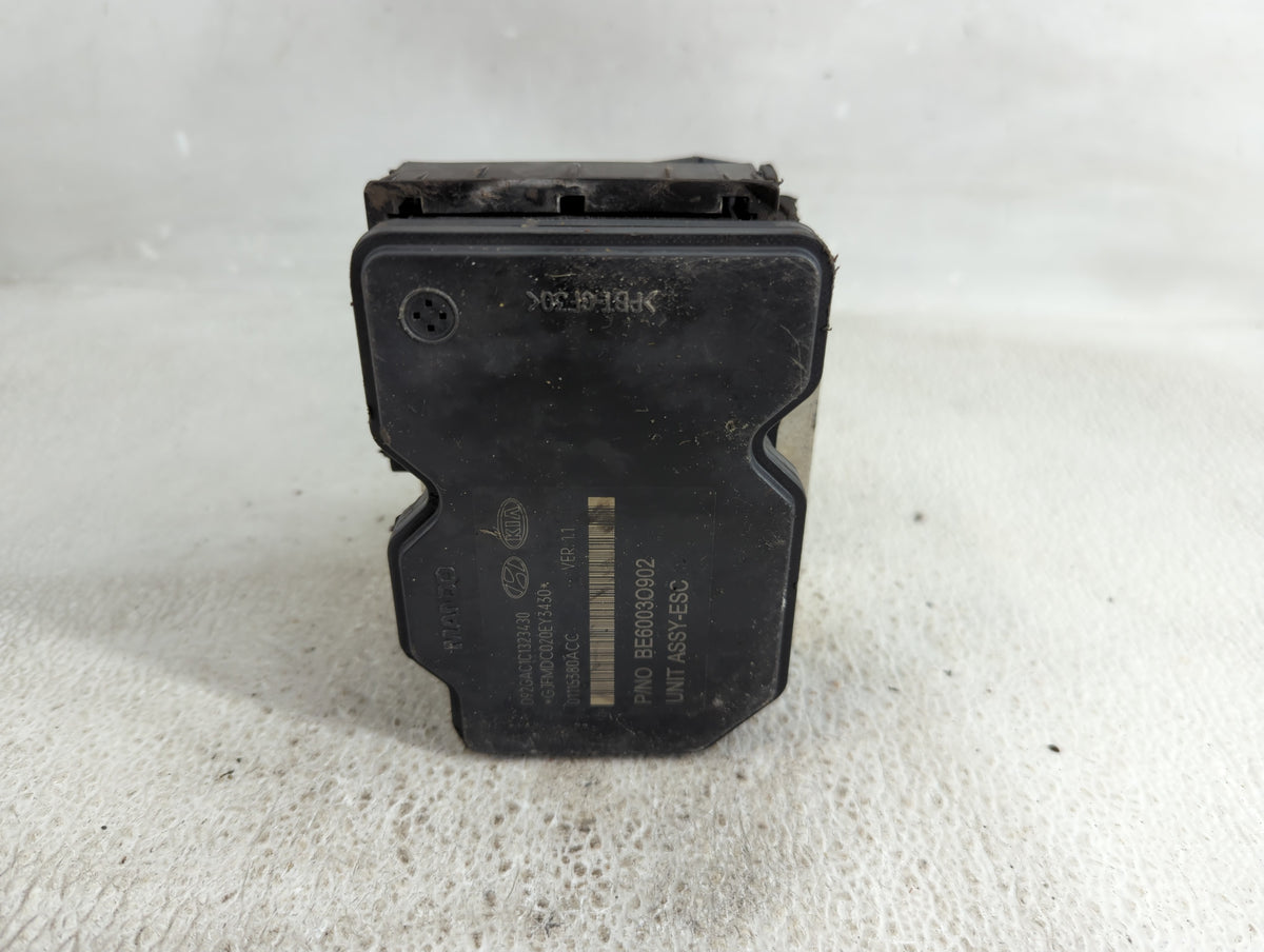 2014-2015 Kia Optima Anti-Lock Brake ABS Pump Module Actuator OEM P/N:58920-2T870 Fits Fits 2014 2015 OEM Used Auto Parts - 