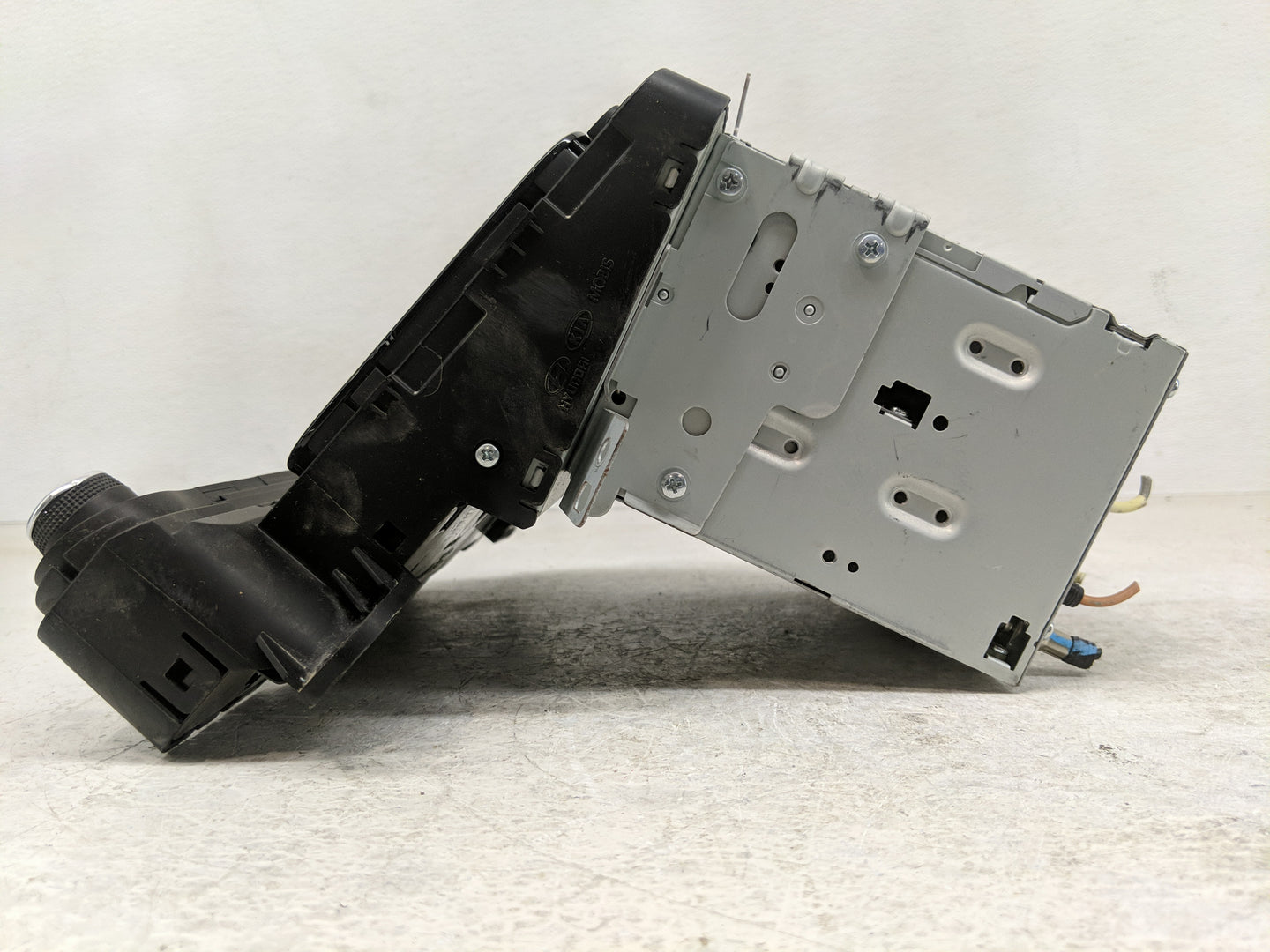 2014-2015 Kia Optima Radio AM FM Cd Player Receiver Replacement P/N:96560-4C102CA Fits Fits 2014 2015 OEM Used Auto Parts - 