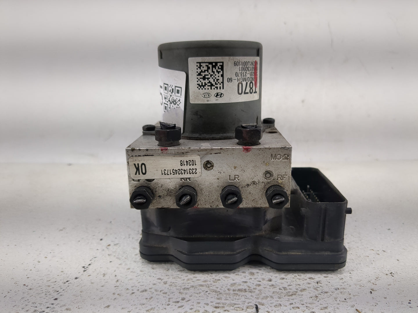 2014-2015 Kia Optima ABS Pump Control Module Replacement P/N:58920-2T870 01115380ACC, BE6003O902 Fits Fits 2014 2015 OEM Use