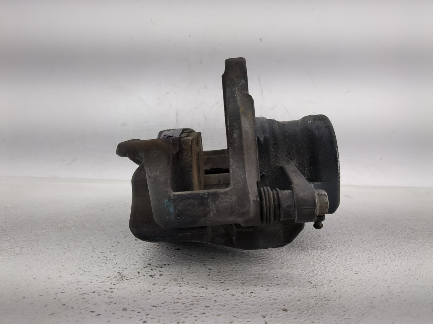 2011-2015 Kia Optima Front Driver Left Brake Caliper - Oemusedautoparts1.com