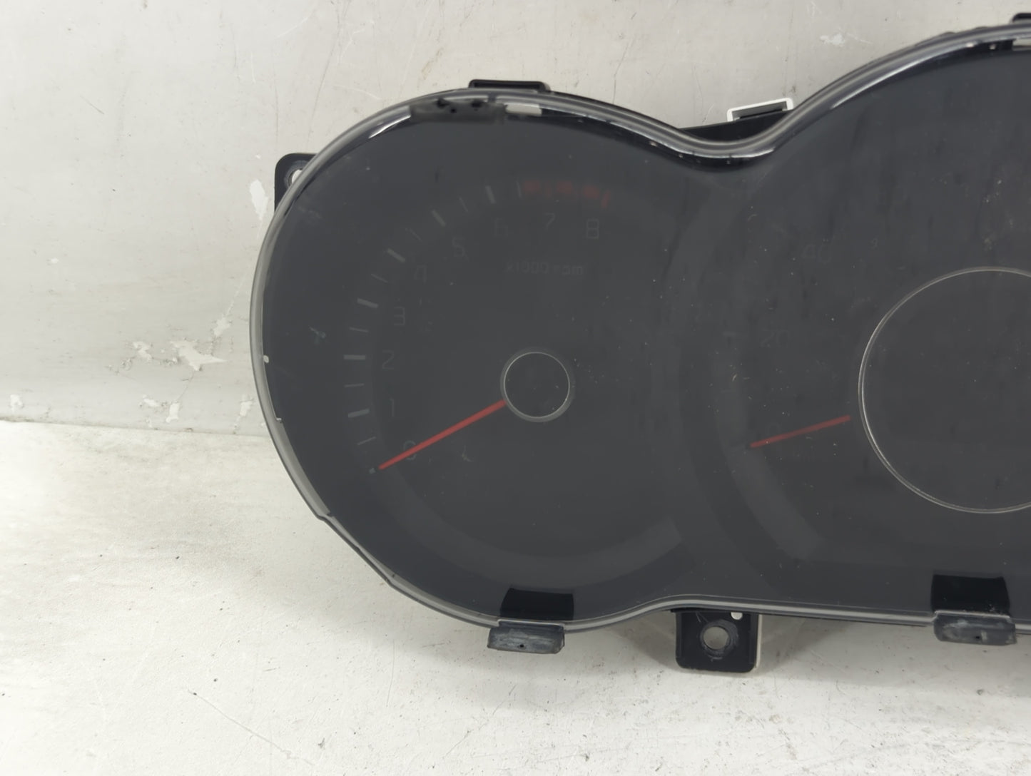 2014-2015 Kia Optima Instrument Cluster Speedometer Gauges P/N:94031-2T270 Fits Fits 2014 2015 OEM Used Auto Parts - Oemused