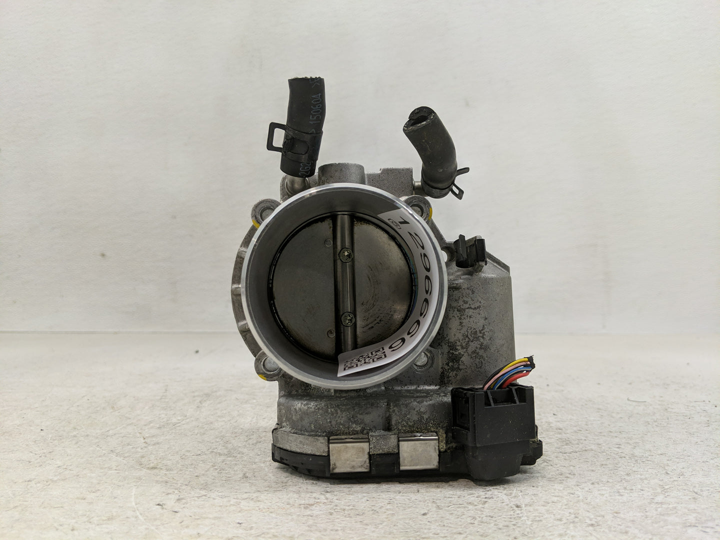 2011-2015 Kia Optima Throttle Body P/N:35100-2G700 90 4501 0001 Fits Fits 2011 2012 2013 2014 2015 2016 OEM Used Auto Parts 