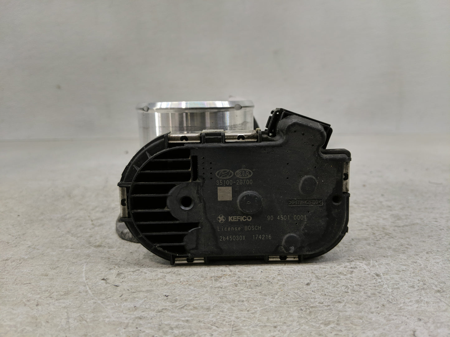 2011-2015 Kia Optima Throttle Body P/N:35100-2G700 90 4501 0001 Fits Fits 2011 2012 2013 2014 2015 2016 OEM Used Auto Parts 