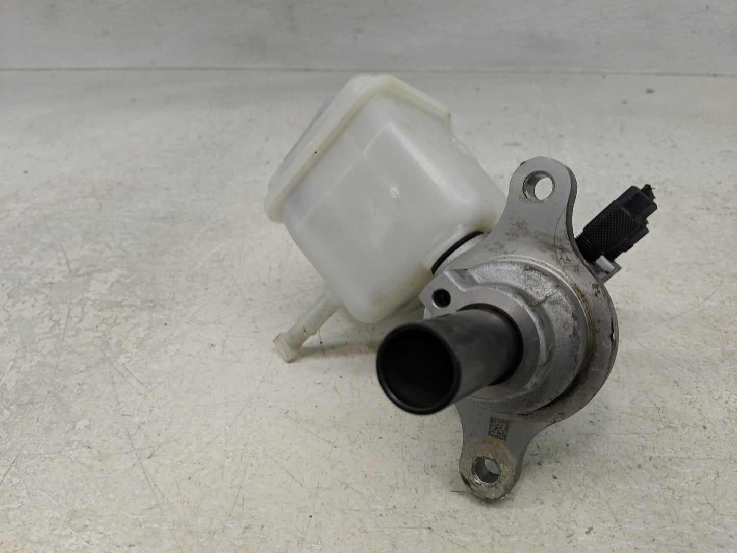 2013-2015 Kia Optima Brake Master Cylinder - Oemusedautoparts1.com