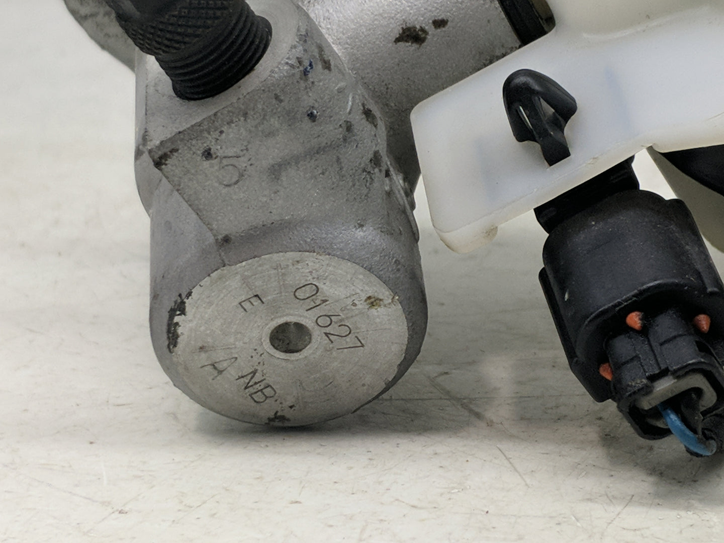2013-2015 Kia Optima Brake Master Cylinder - Oemusedautoparts1.com